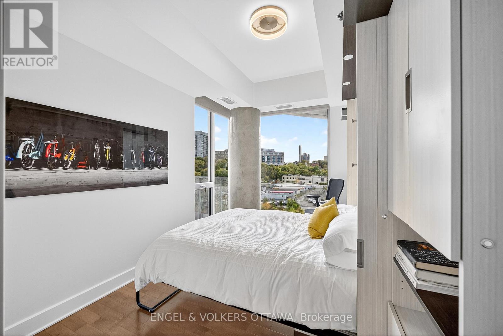 802 - 300c Lett Street