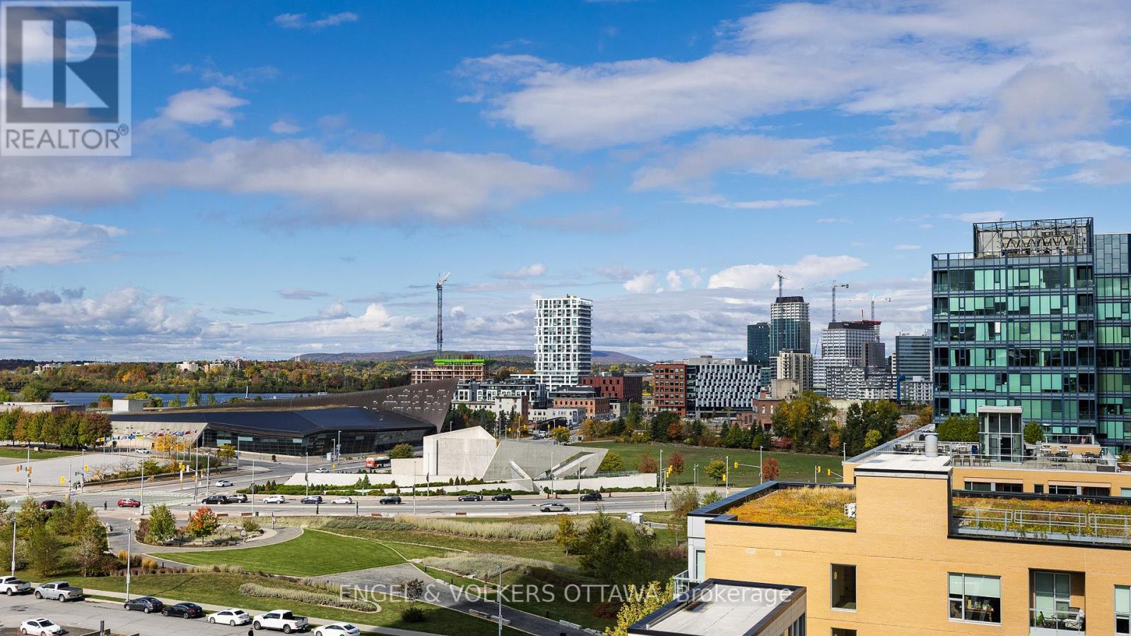 802 - 300c Lett Street