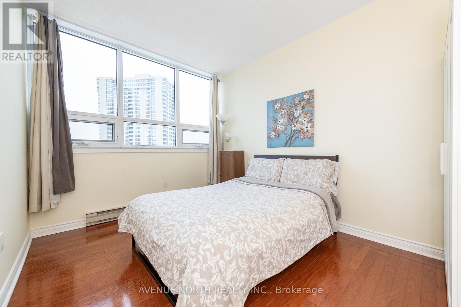 606 - 1480 Riverside Drive