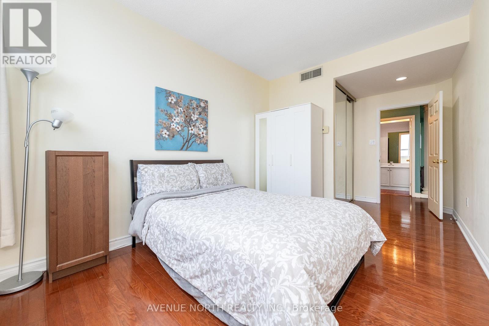 606 - 1480 Riverside Drive