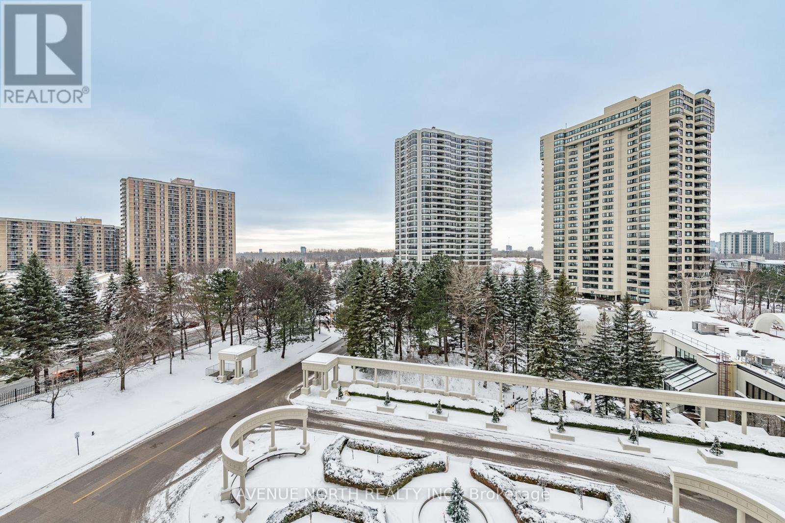 606 - 1480 Riverside Drive