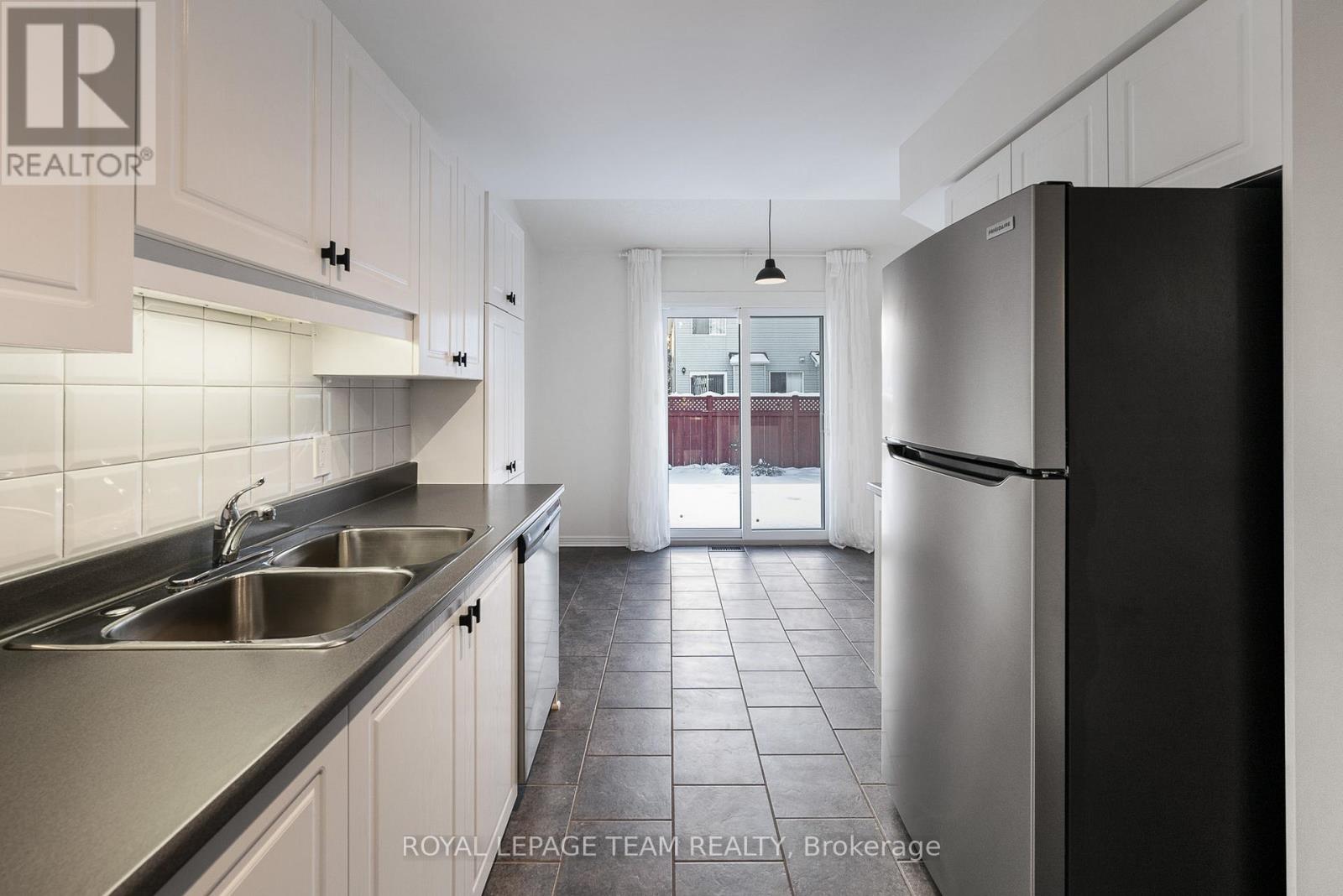 32 Bishops Mills Way