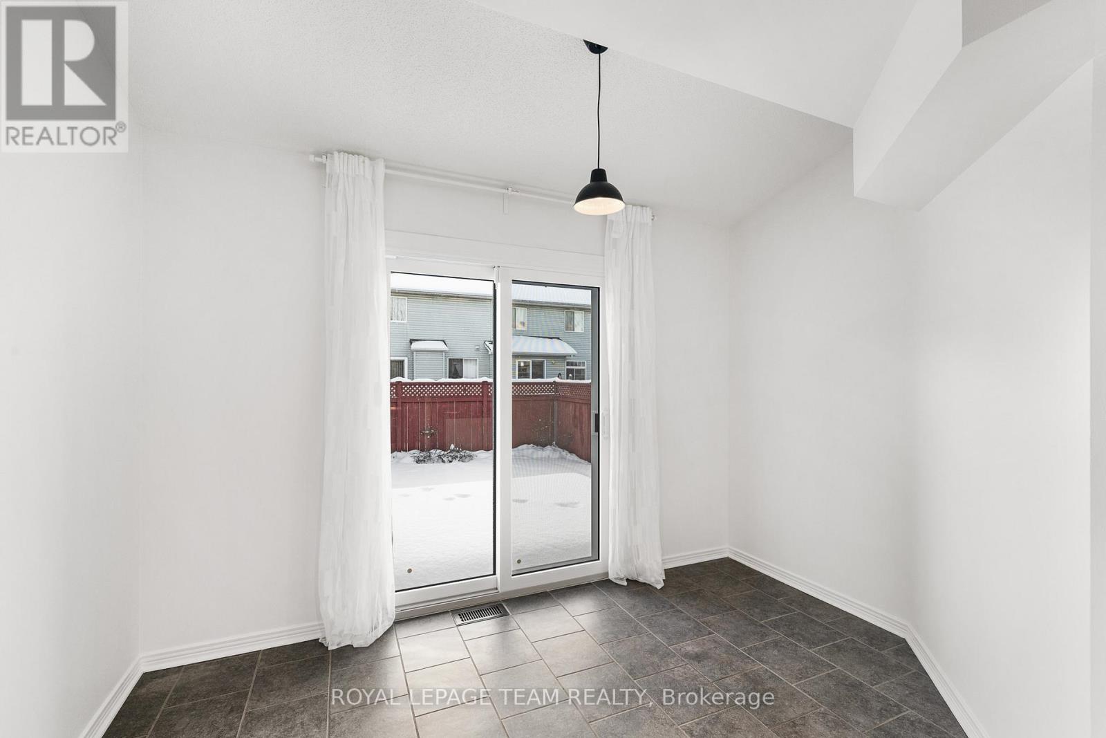 32 Bishops Mills Way