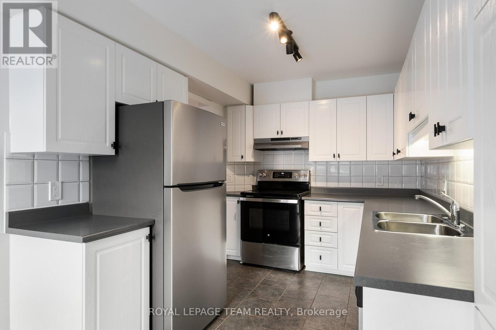 32 Bishops Mills Way