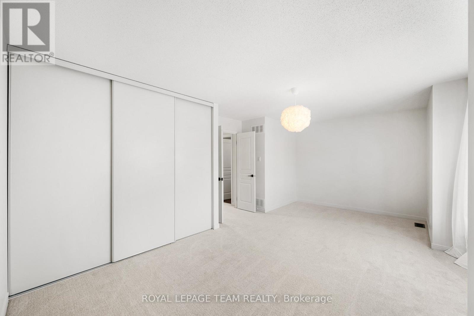 32 Bishops Mills Way