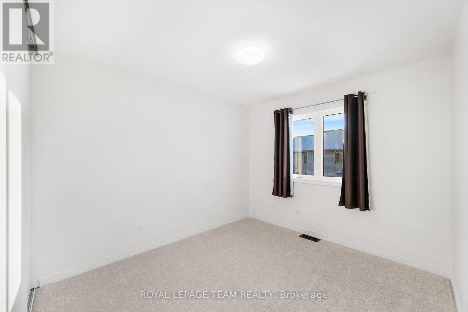 32 Bishops Mills Way