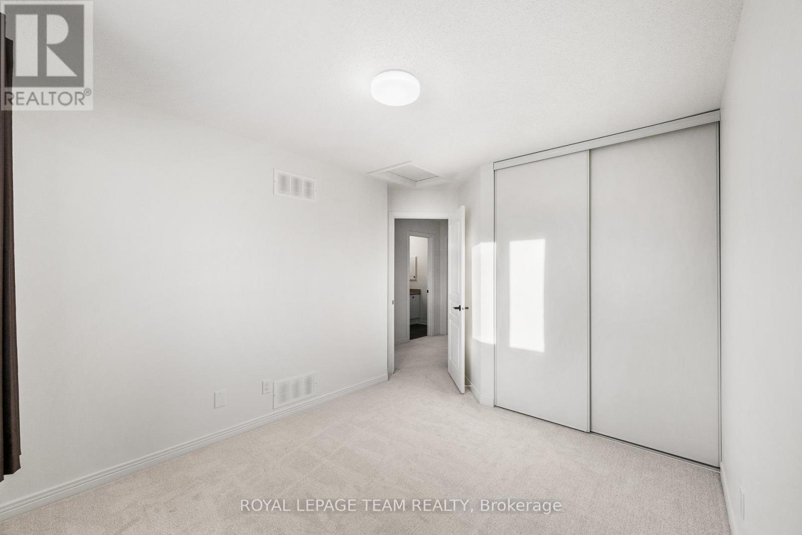 32 Bishops Mills Way