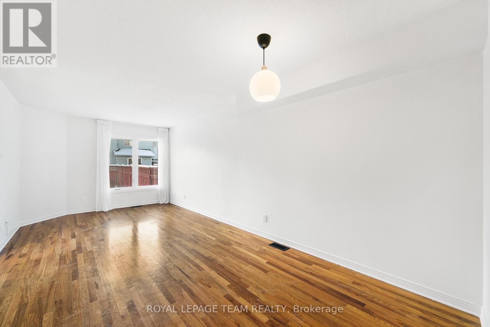 32 Bishops Mills Way