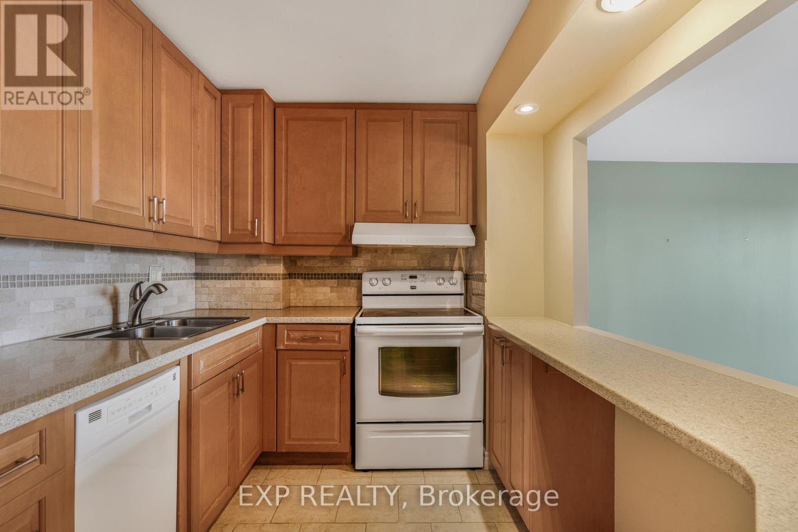 1501 - 1081 Ambleside Drive