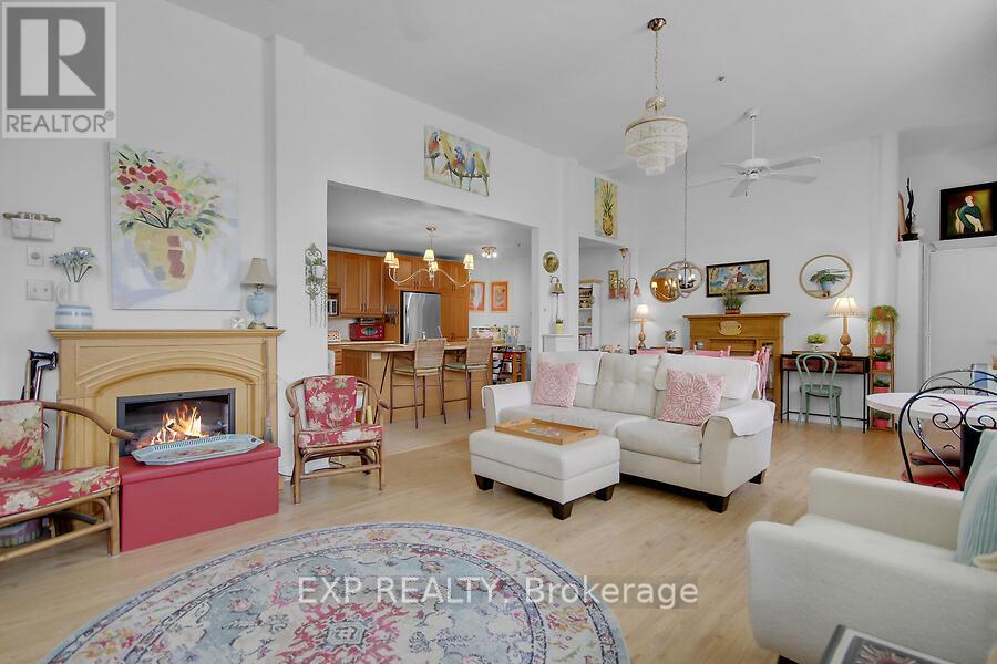 503 - 1 Rosamond Street E