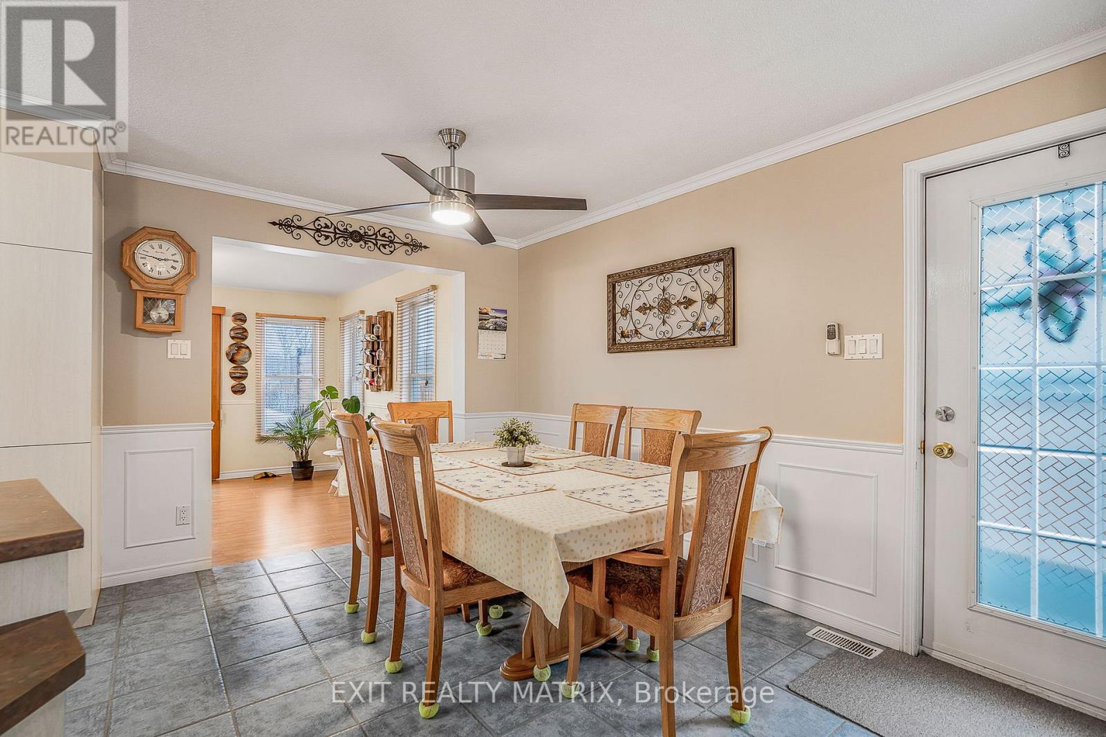 213 Longueuil Street