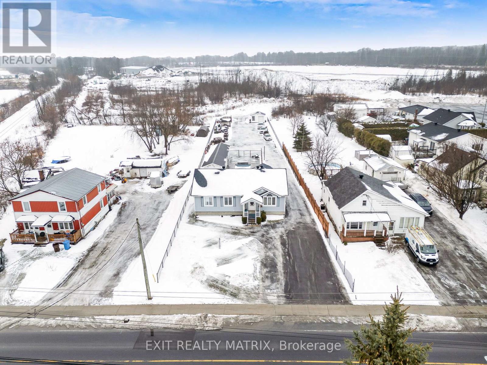 213 Longueuil Street