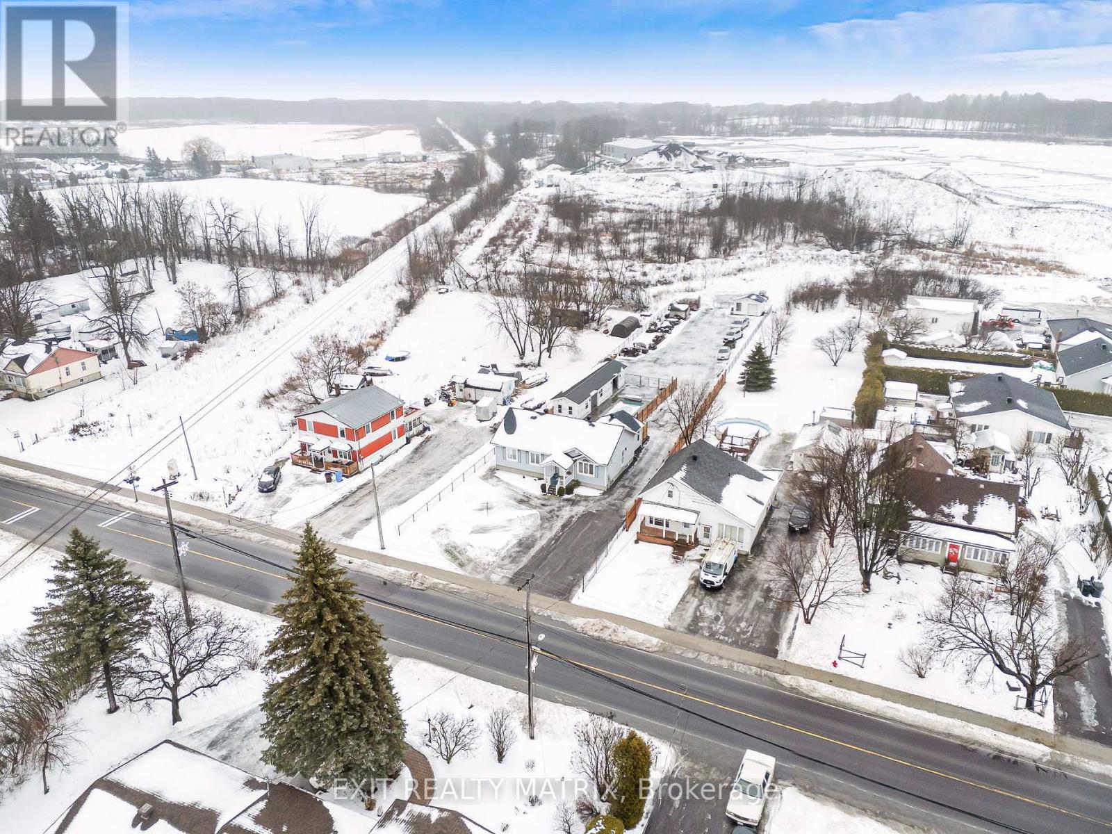 213 Longueuil Street