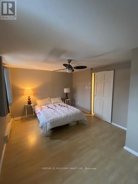 11 - 1342 Cedarcroft Crescent