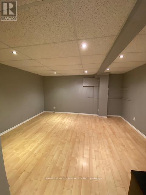 11 - 1342 Cedarcroft Crescent