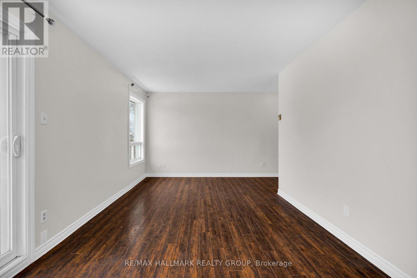 F - 3070 Councillors Way