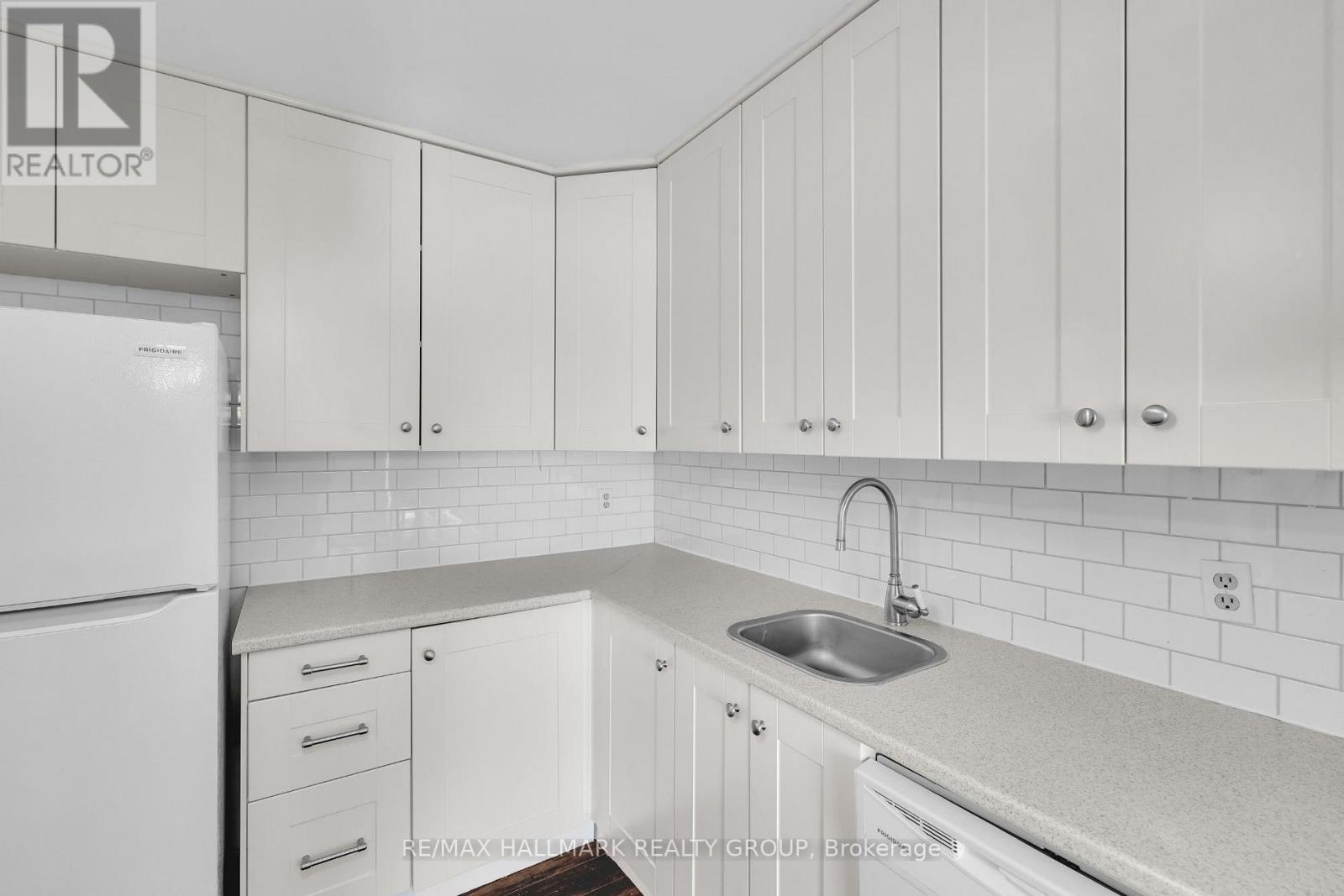 F - 3070 Councillors Way