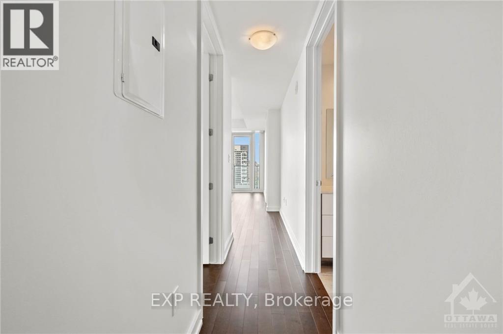 1107 - 111 Champagne Avenue S