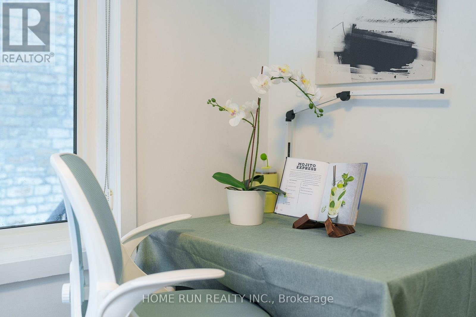 458a King Edward Avenue