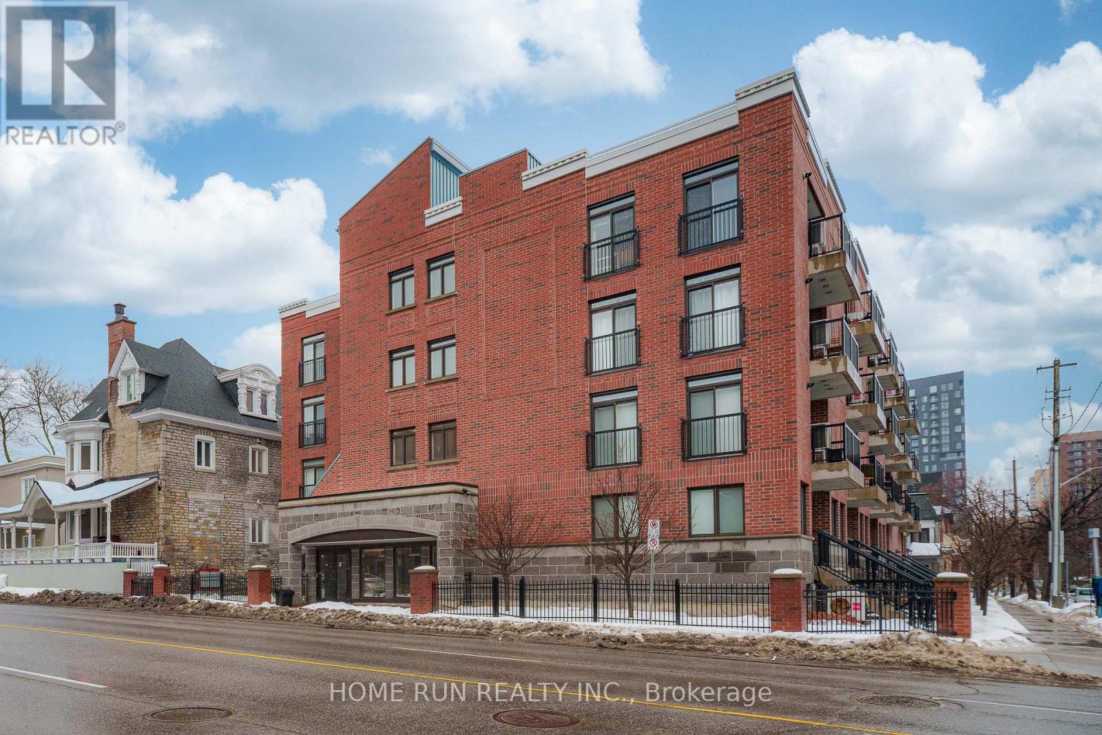 458a King Edward Avenue