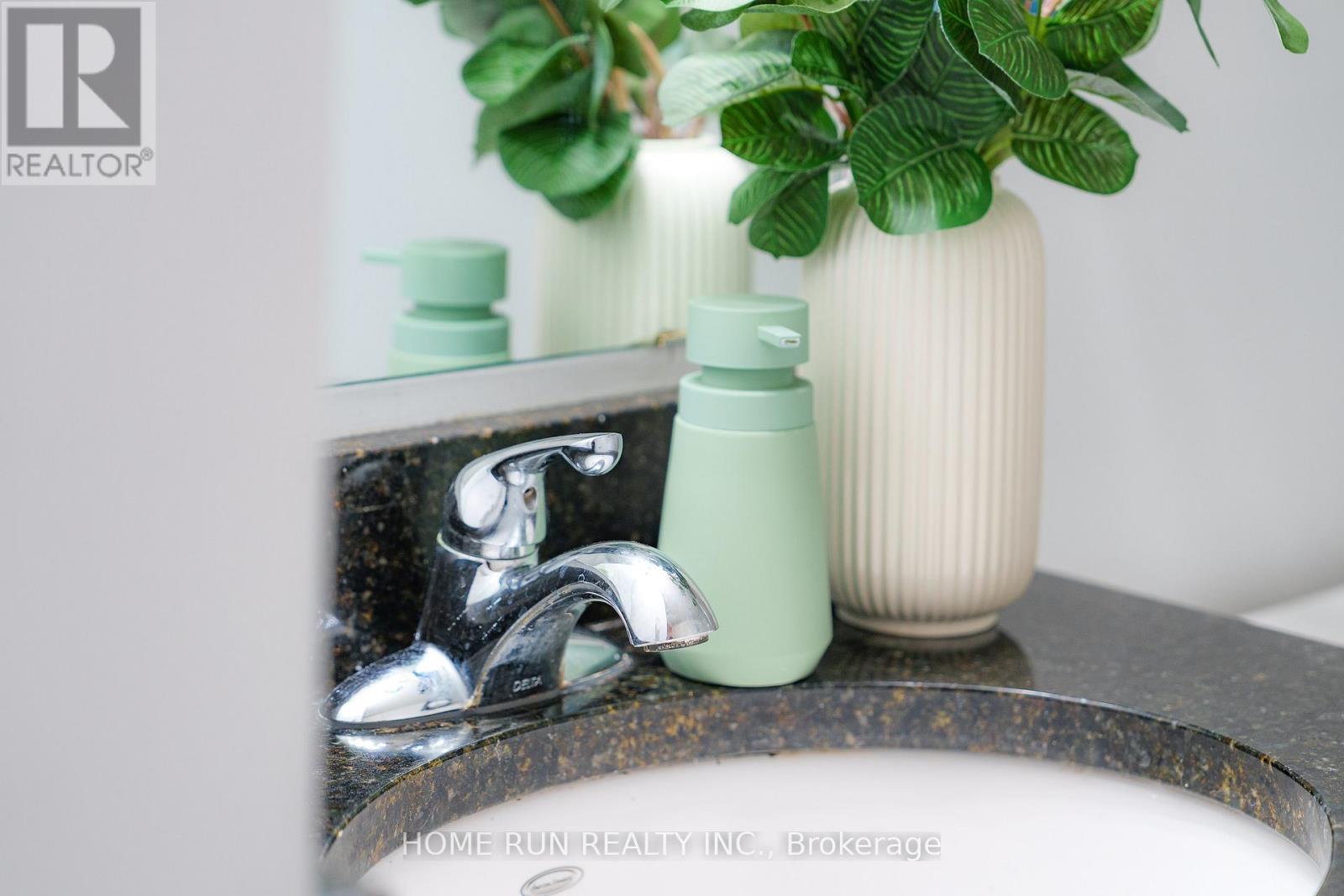 458a King Edward Avenue