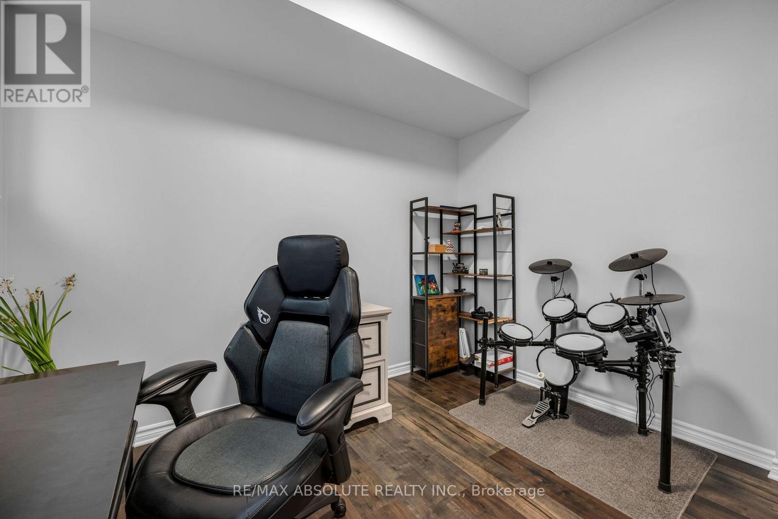 G - 40 Jaguar Private