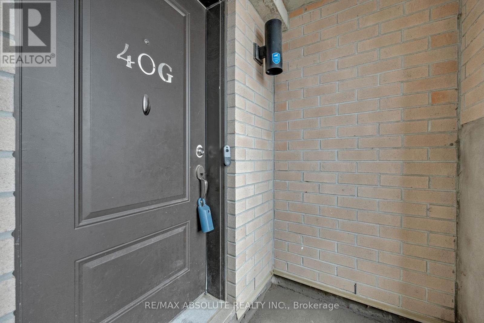 G - 40 Jaguar Private