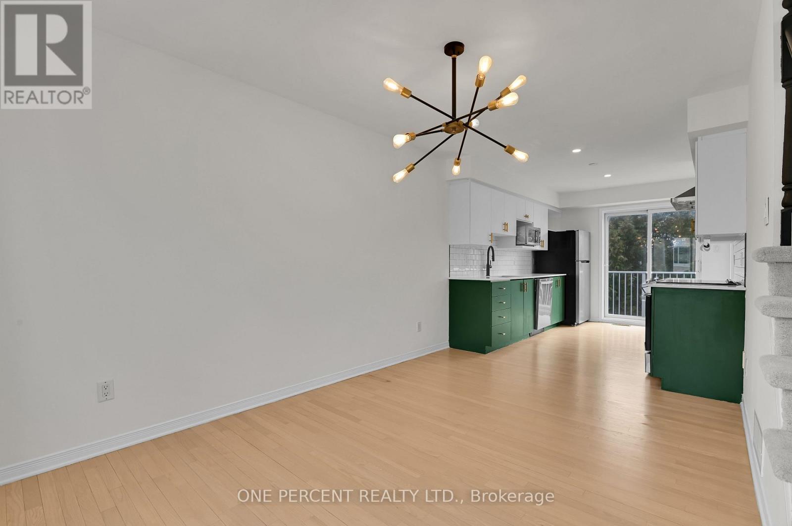 563 Burleigh Private