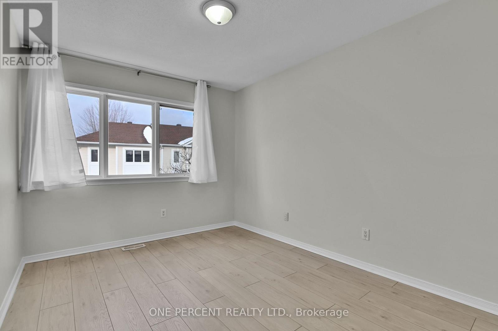 563 Burleigh Private