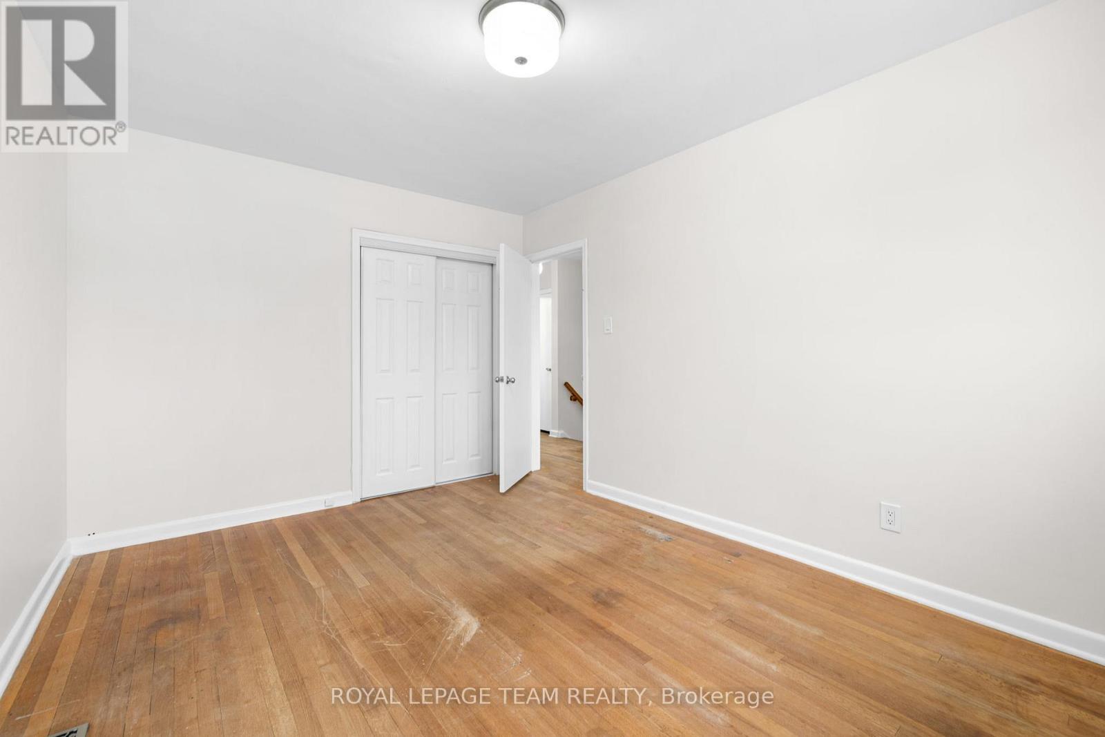 2358 Malone Crescent