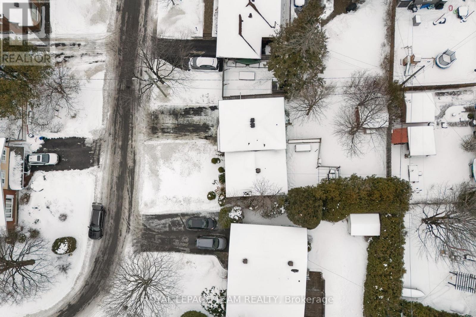 2358 Malone Crescent