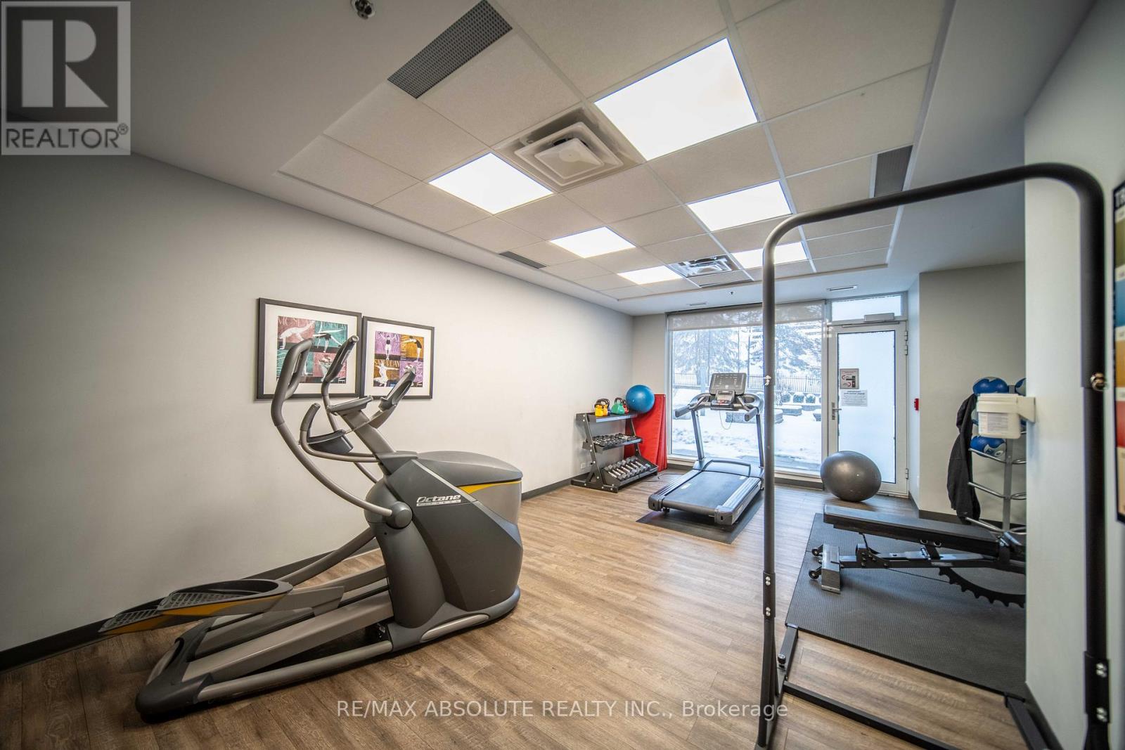 607 - 360 Patricia Avenue