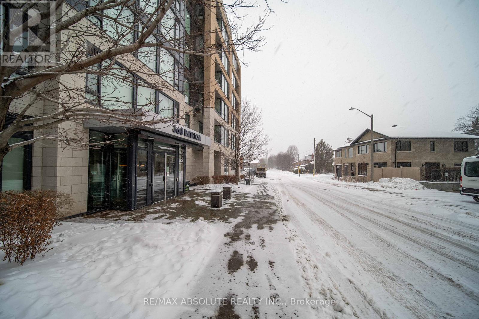 607 - 360 Patricia Avenue