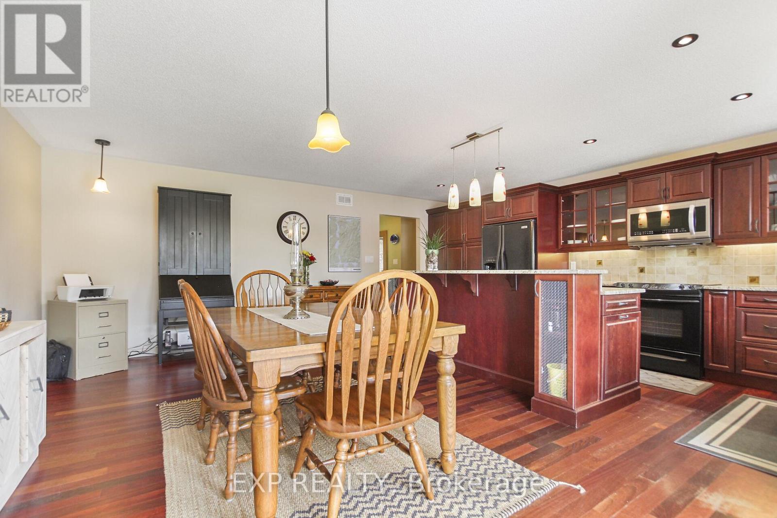 2186 Clyde Lake Road