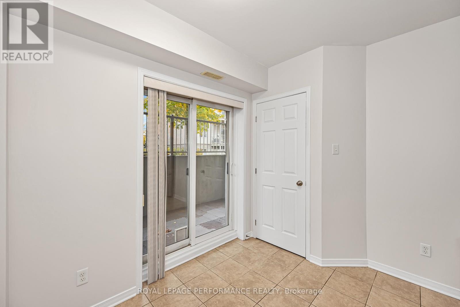 2 - 80 Briargate Private