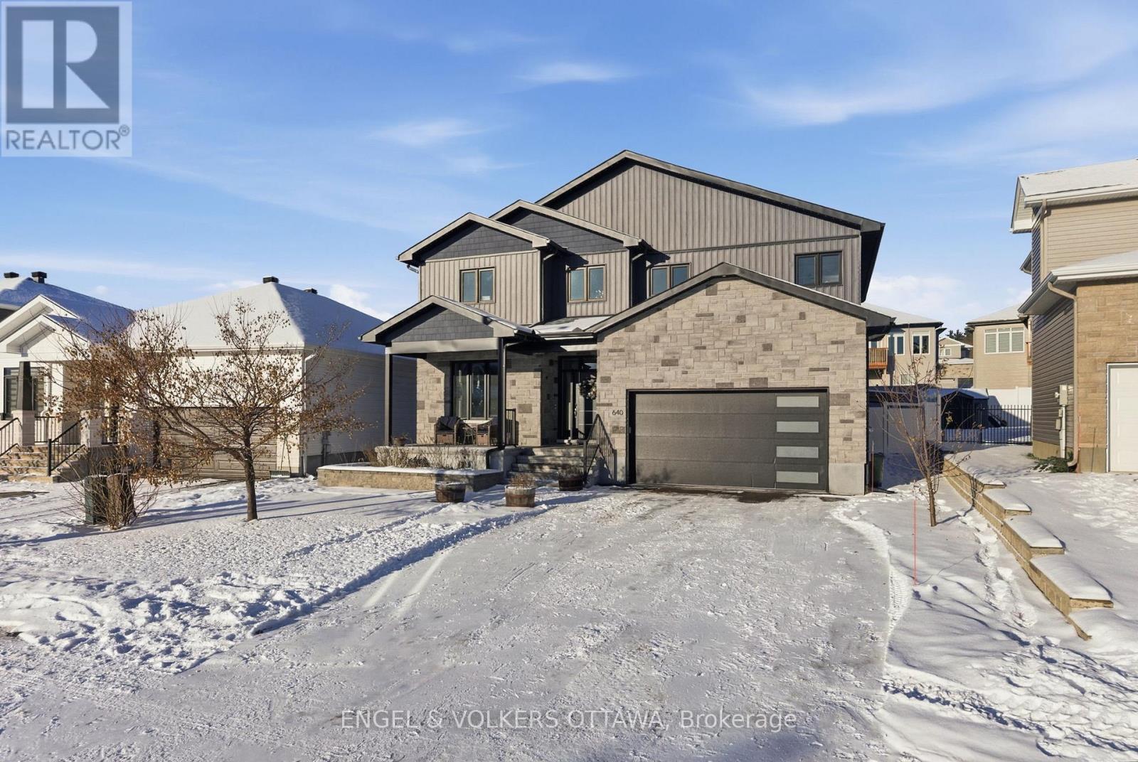 640 Meadowridge Circle