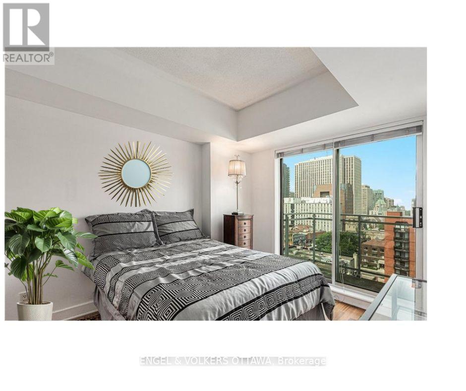 1112 - 138 Somerset Street W