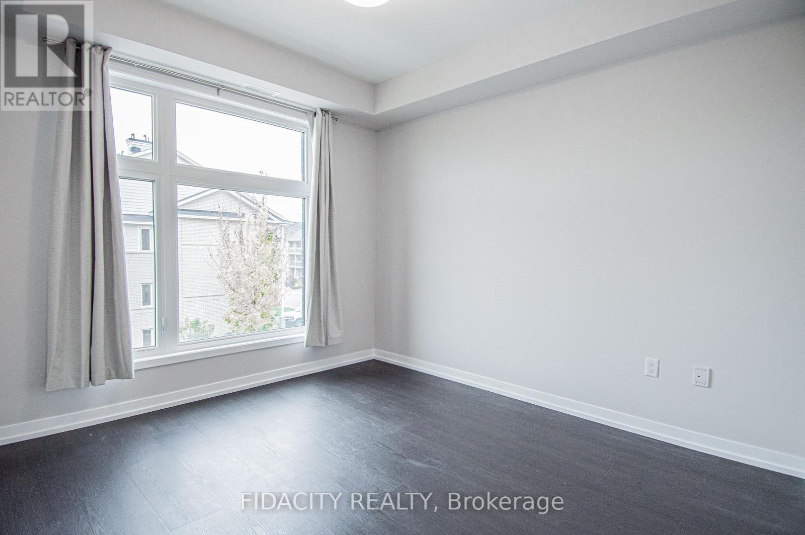 F - 225 Citiplace Drive