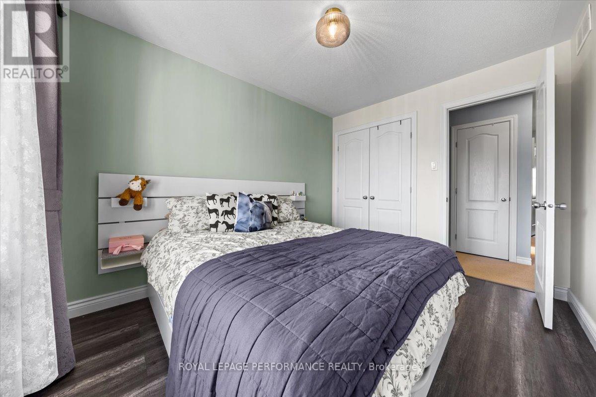 416 Rochefort Circle