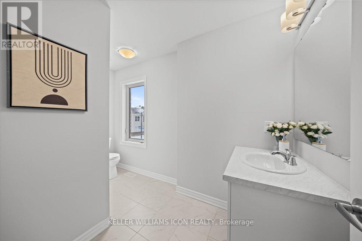 550 Sturnidae Street