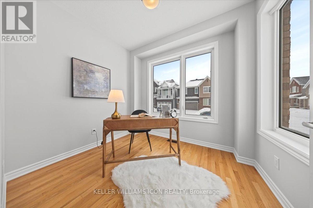 550 Sturnidae Street