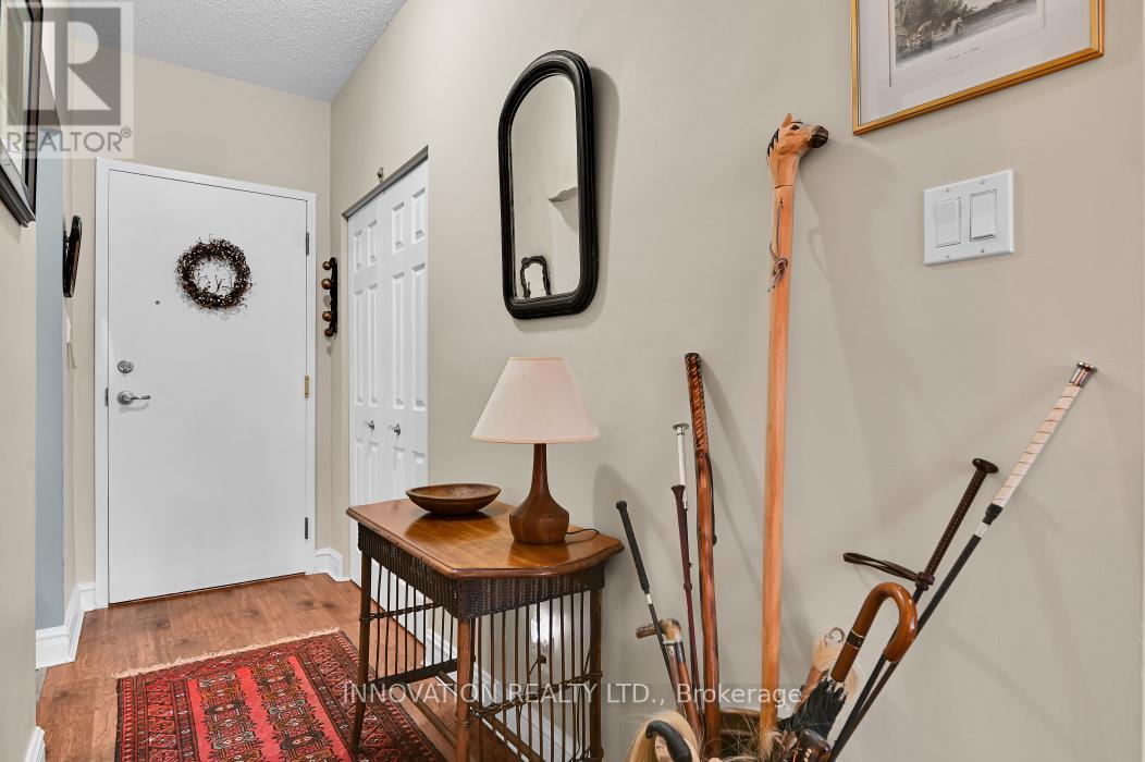 319 - 1 Rosamond Street E