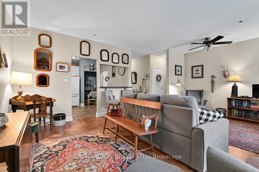 319 - 1 Rosamond Street E