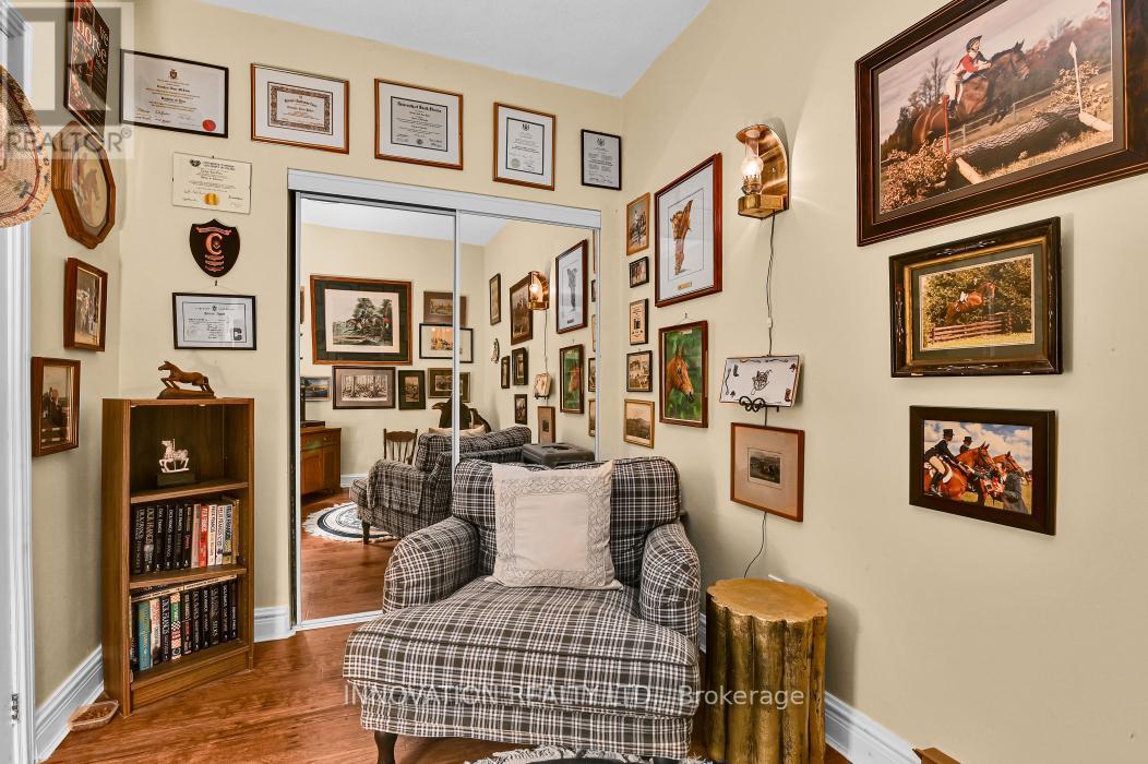 319 - 1 Rosamond Street E