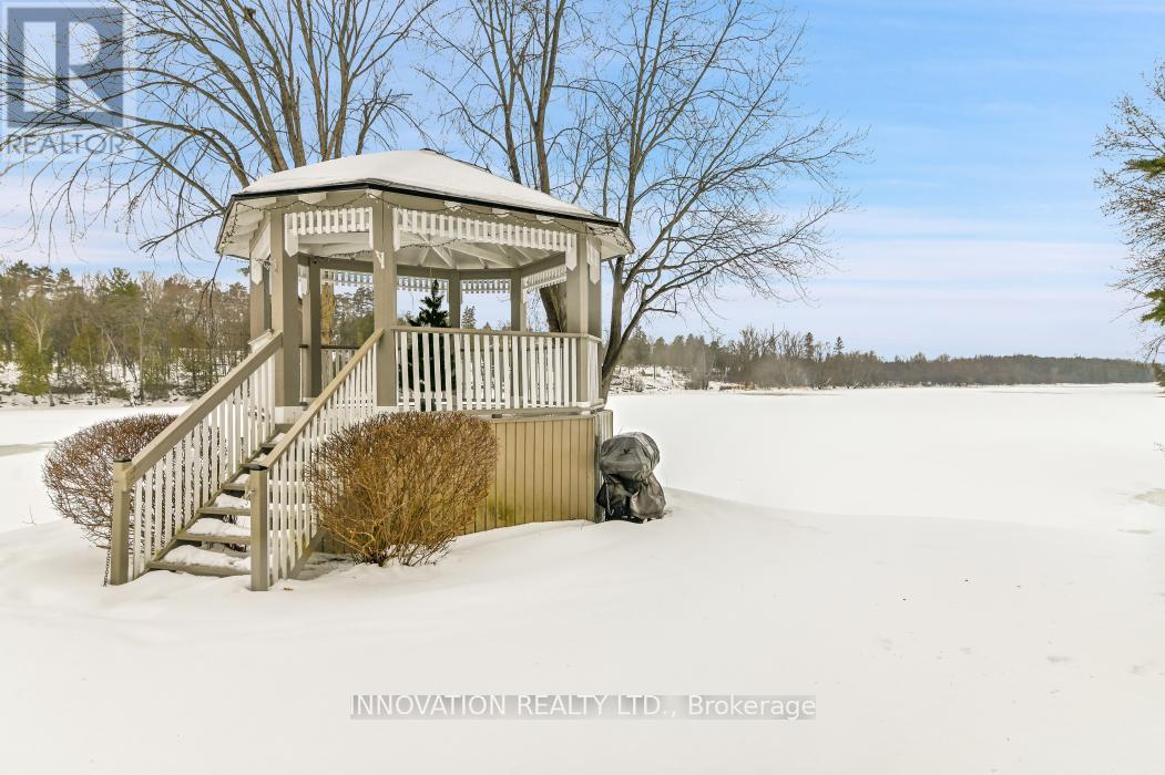 319 - 1 Rosamond Street E