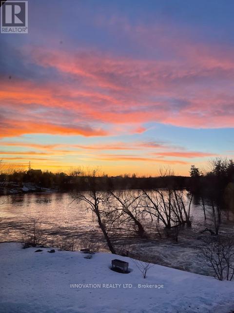 319 - 1 Rosamond Street E