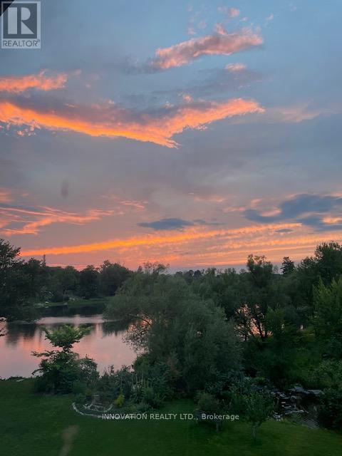 319 - 1 Rosamond Street E