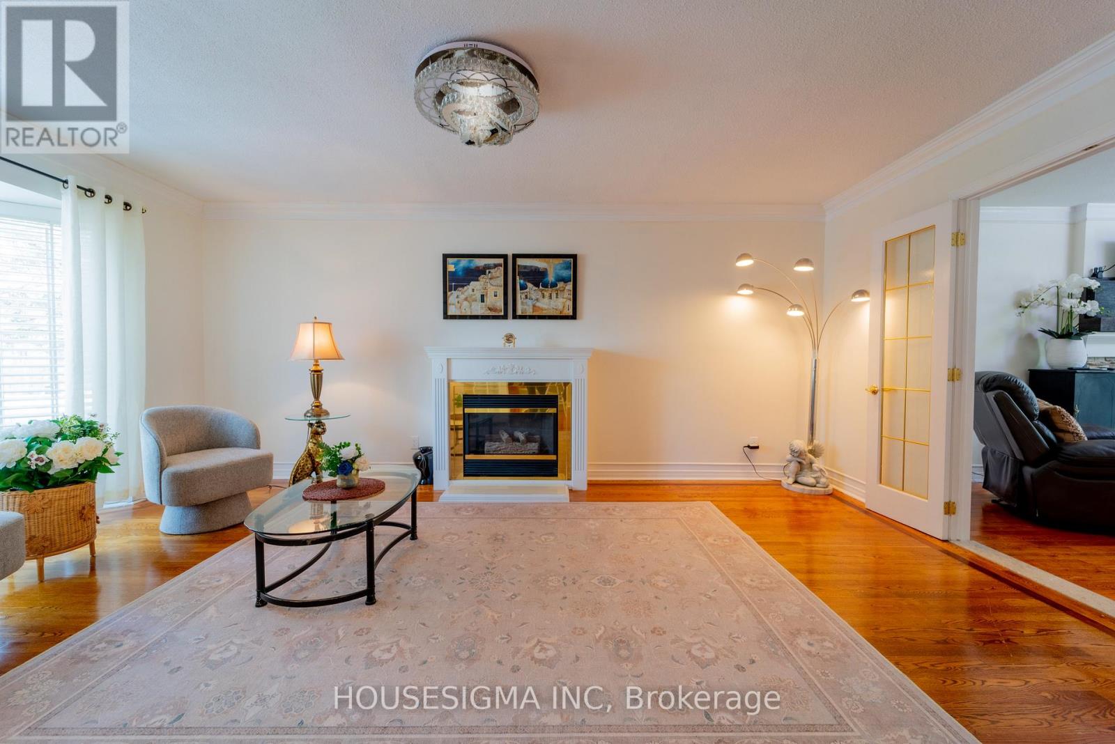 566 566 Falwyn Cres Crescent