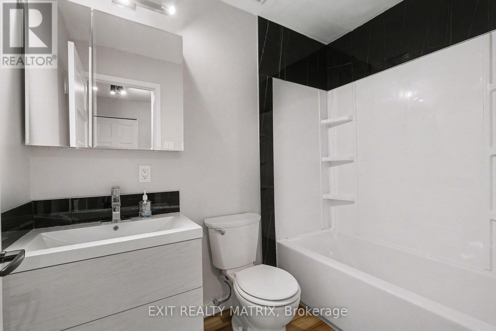 18 - 770 St Jean Street E