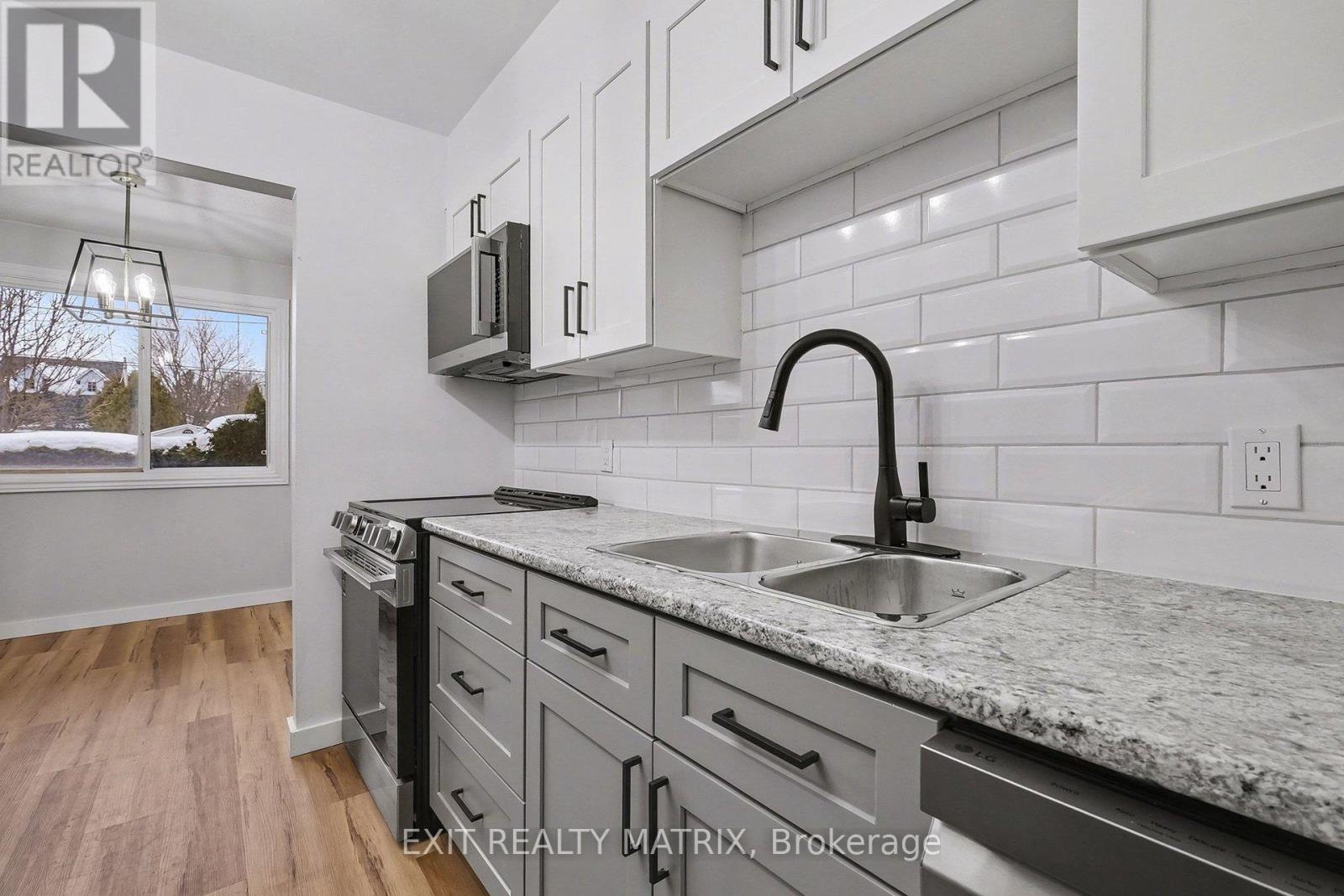 18 - 770 St Jean Street E